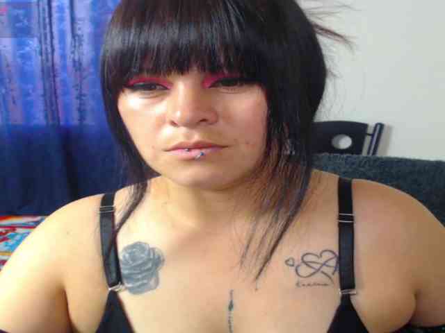 Valerydirty-dark webcam