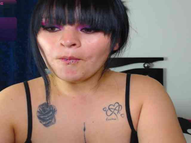 Valerydirty-dark webcam