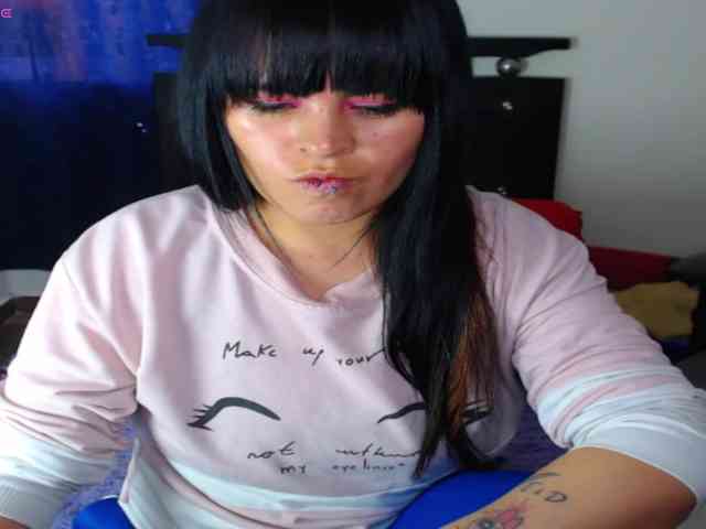 Valerydirty-dark webcam