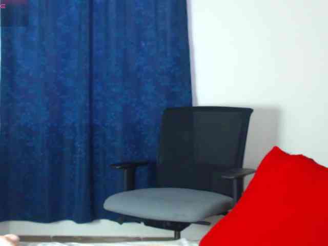 Valerydirty-dark webcam