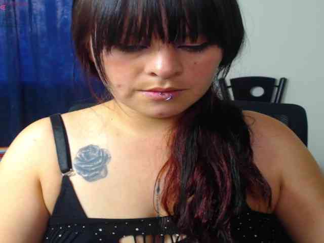 Valerydirty-dark webcam