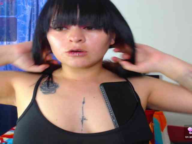 Valerydirty-dark webcam