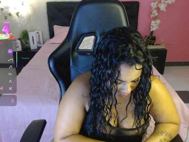 AmarantaRousse webcam