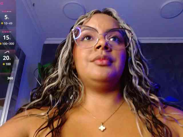 AmarantaRousse webcam