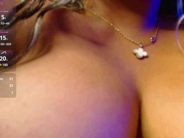 AmarantaRousse webcam
