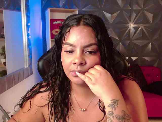 AmarantaRousse webcam