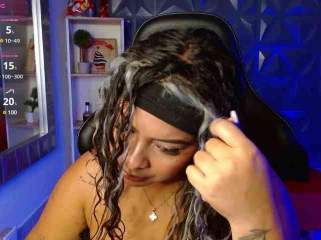 AmarantaRousse webcam