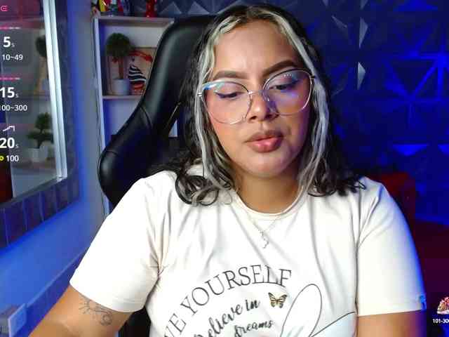 AmarantaRousse webcam