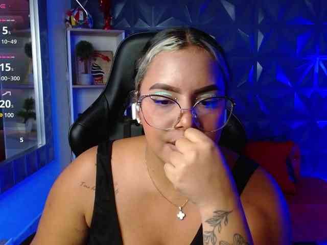 AmarantaRousse webcam