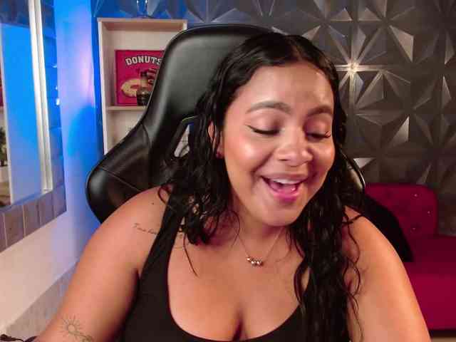 AmarantaRousse webcam