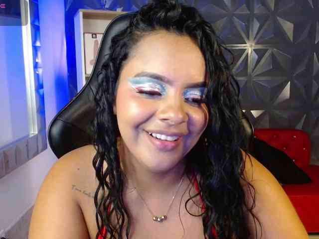 AmarantaRousse webcam