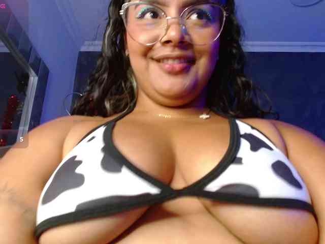 AmarantaRousse webcam