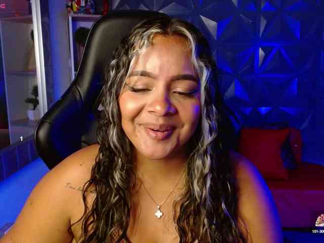 AmarantaRousse webcam