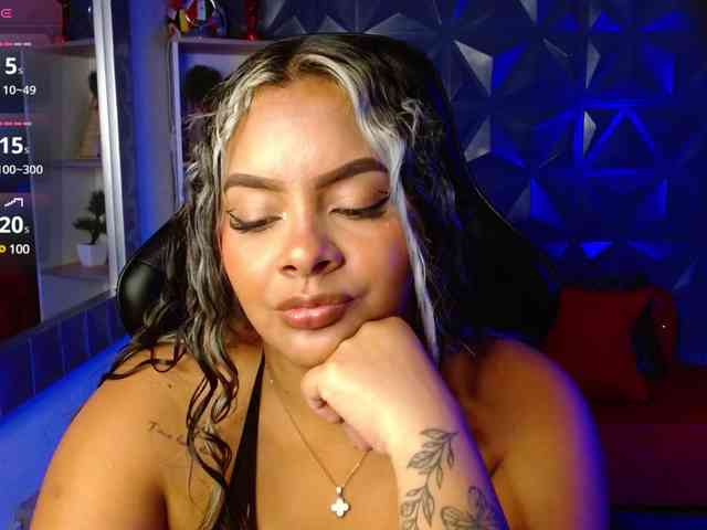 AmarantaRousse webcam