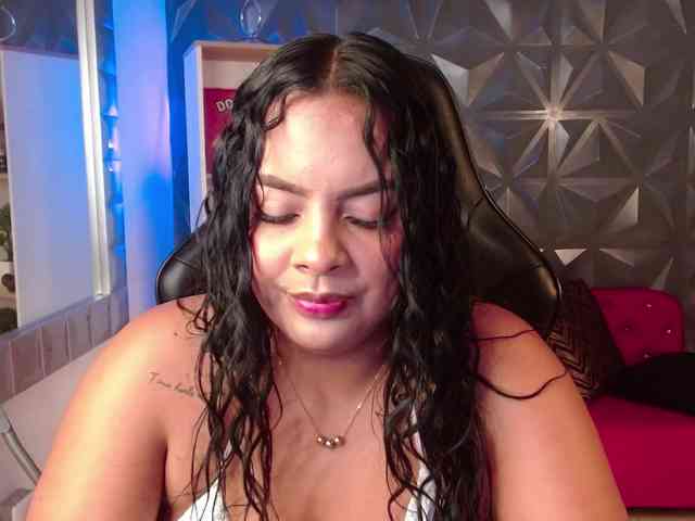 AmarantaRousse webcam