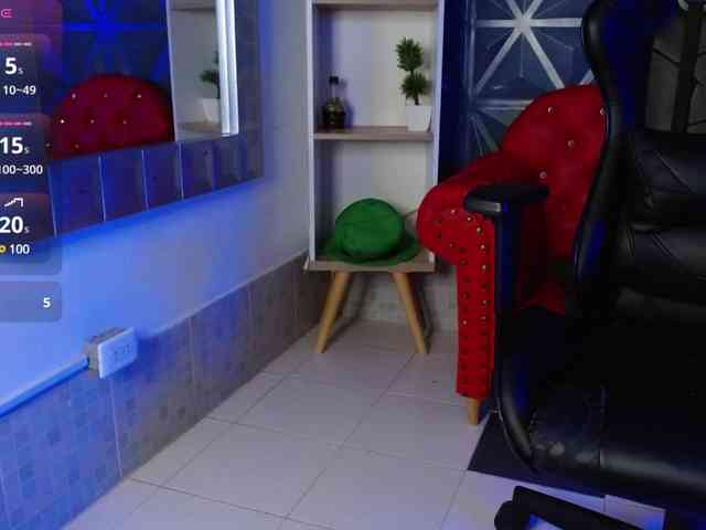 AmarantaRousse webcam