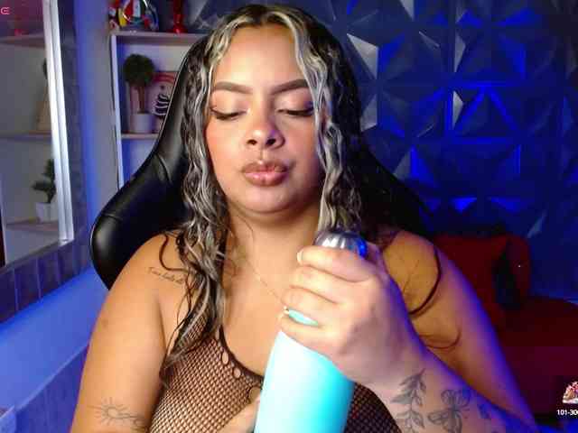 AmarantaRousse webcam