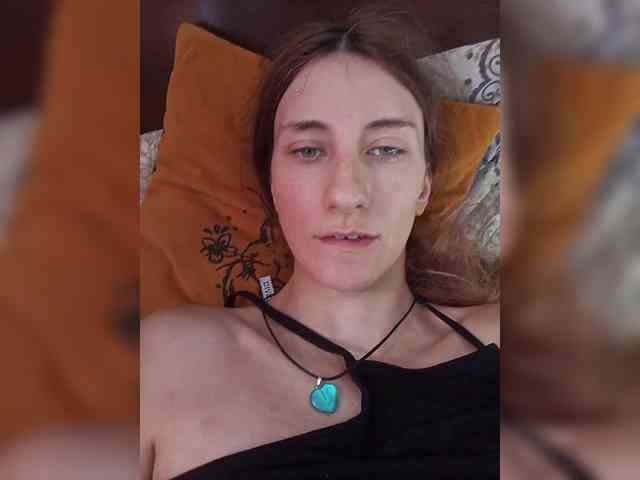 Kitty2044 webcam