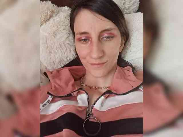Kitty2044 webcam