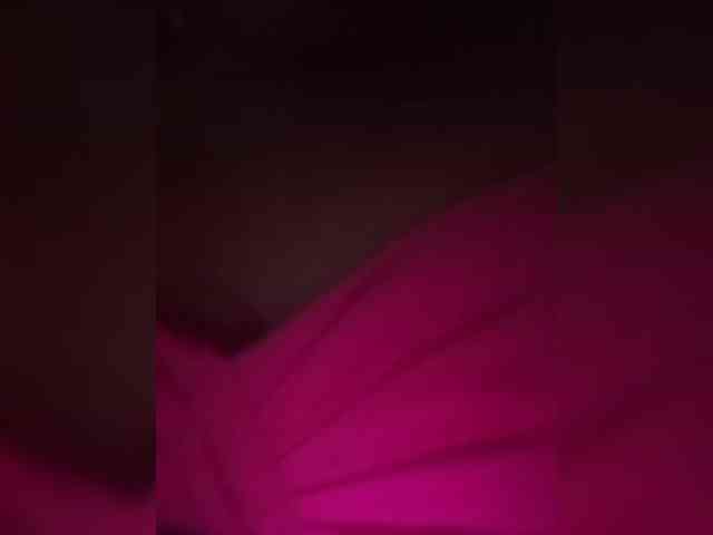 Sexyqueen123 webcam