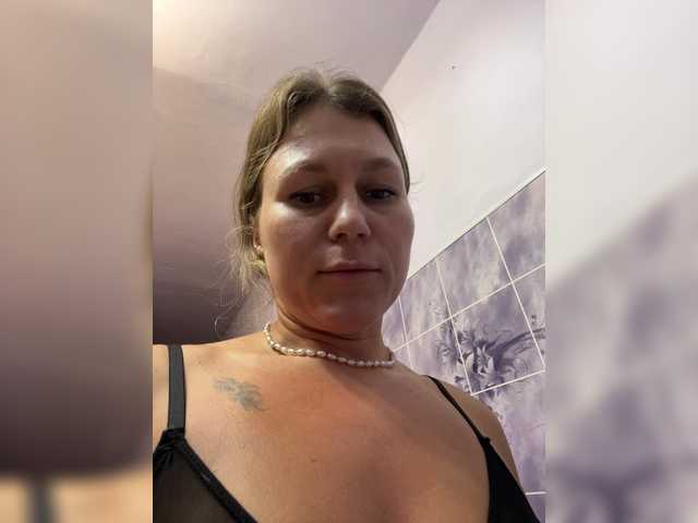 MarinaFit Live Cam on BongaCams and RICams