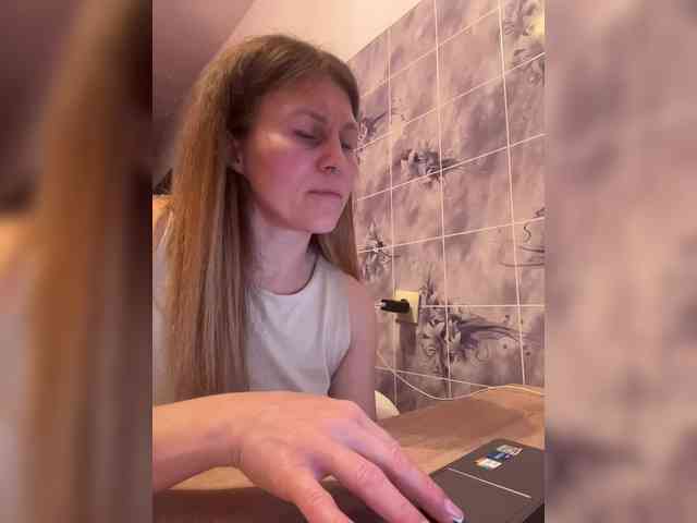 Marya_Hi webcam