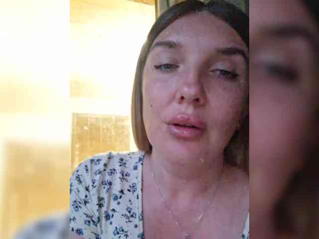 Ilona_300_metrov_ot_vas webcam