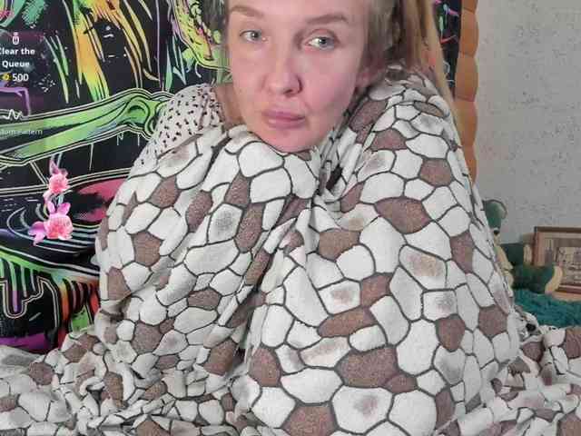 Ilona_300_metrov_ot_vas webcam