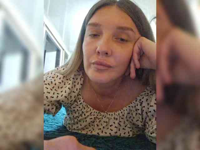 Ilona_300_metrov_ot_vas webcam