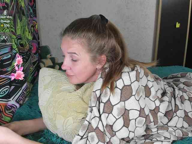 Ilona_300_metrov_ot_vas webcam