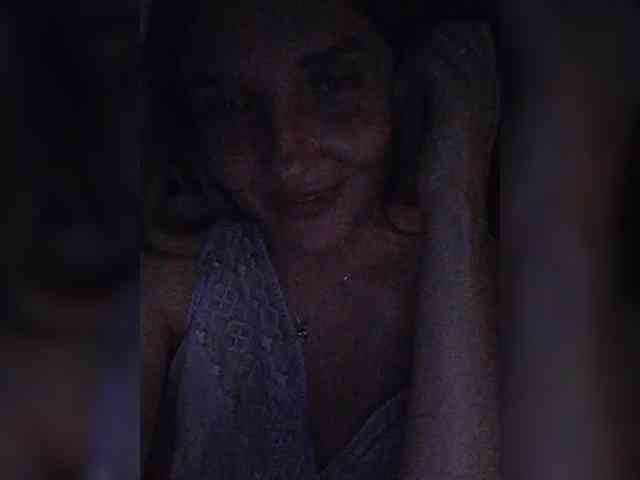 Ilona_300_metrov_ot_vas webcam