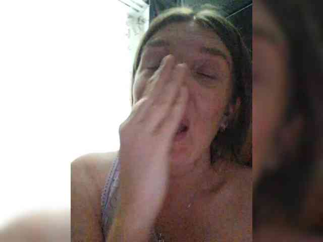 Ilona_300_metrov_ot_vas webcam
