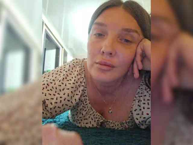 Ilona_300_metrov_ot_vas webcam