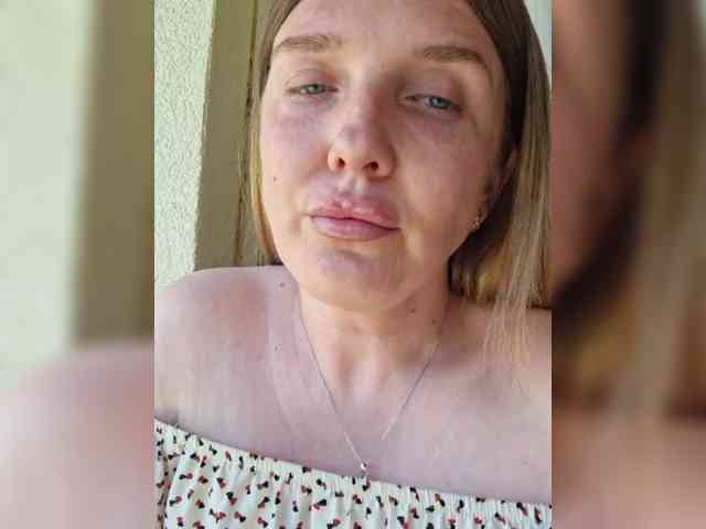 Ilona_300_metrov_ot_vas webcam