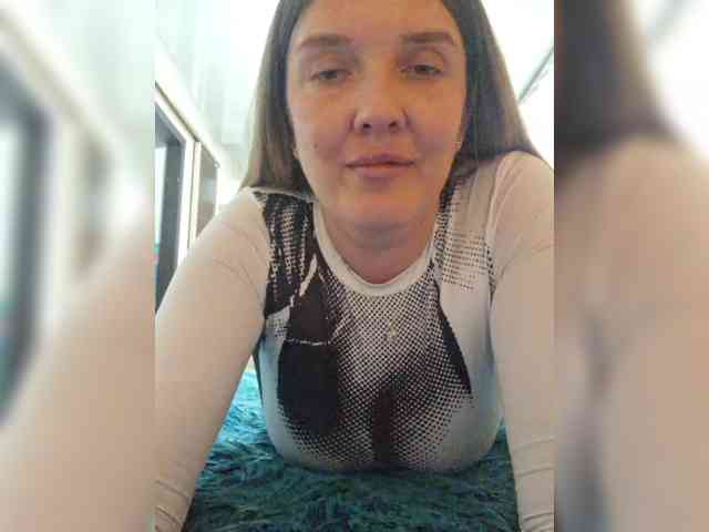 Ilona_300_metrov_ot_vas webcam