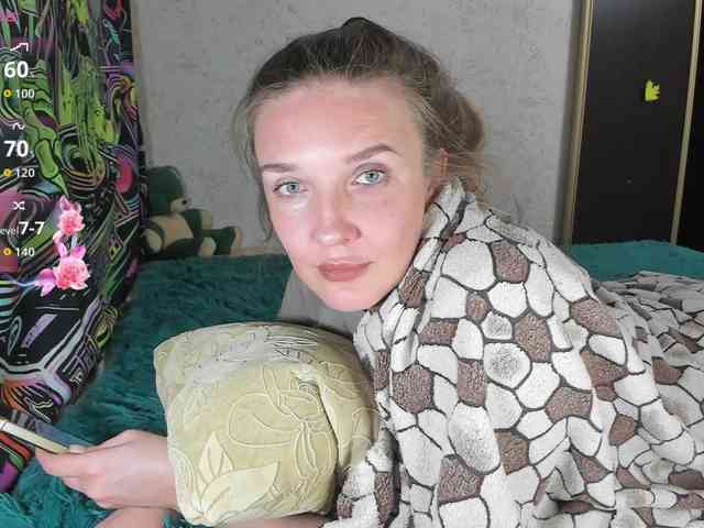 Ilona_300_metrov_ot_vas webcam