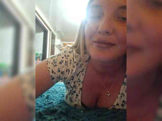 Ilona_300_metrov_ot_vas webcam