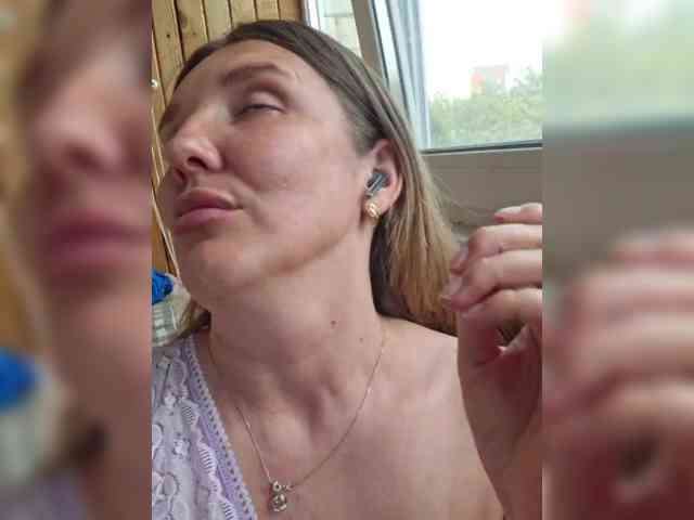 Ilona_300_metrov_ot_vas webcam