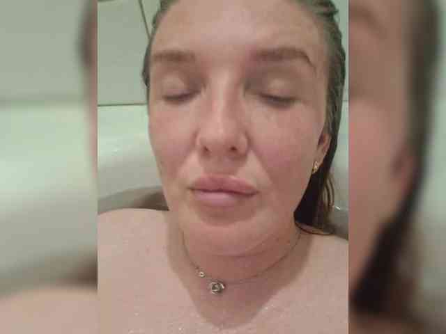 Ilona_300_metrov_ot_vas webcam