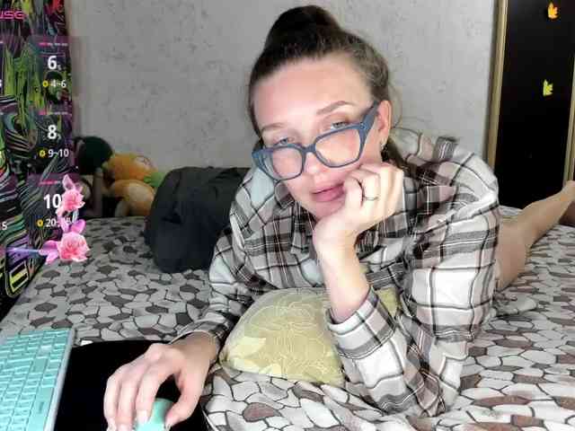 Ilona_300_metrov_ot_vas webcam