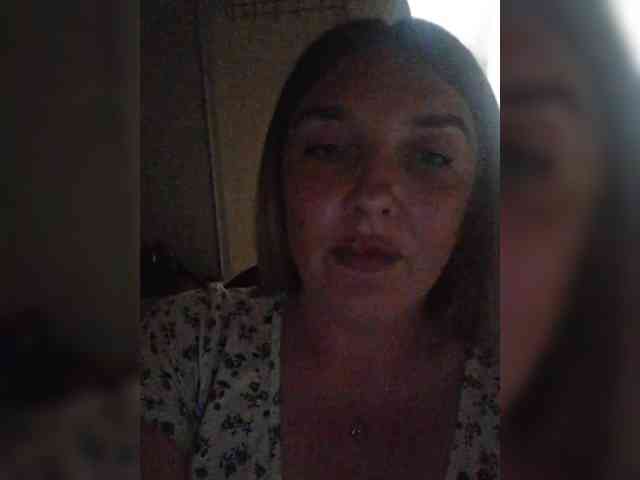 Ilona_300_metrov_ot_vas webcam