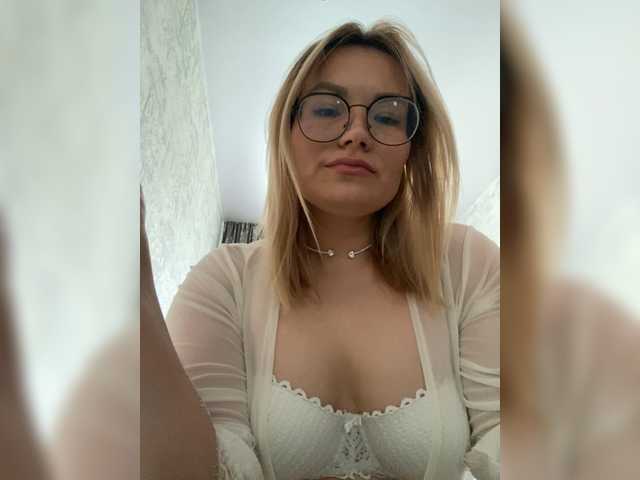 TerrieNicc's BongaCams show and profile