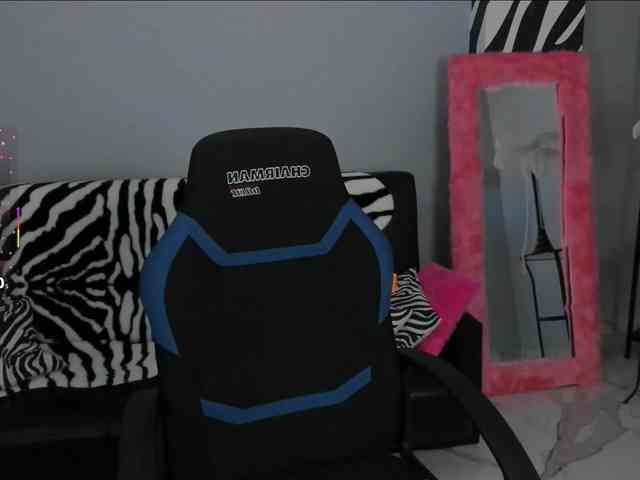FreyaFindomFitGoddess webcam