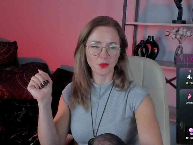 FreyaFindomFitGoddess webcam