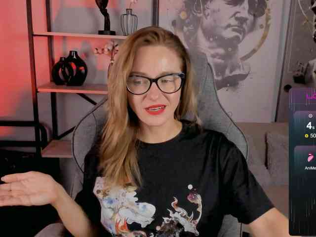 FreyaFindomFitGoddess webcam