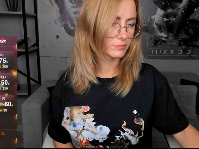 FreyaFindomFitGoddess webcam