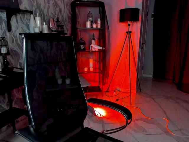 FreyaFindomFitGoddess webcam