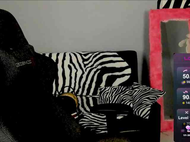 FreyaFindomFitGoddess webcam