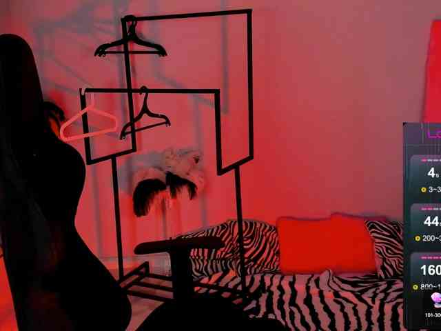 FreyaFindomFitGoddess webcam