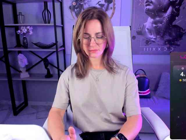 FreyaFindomFitGoddess webcam
